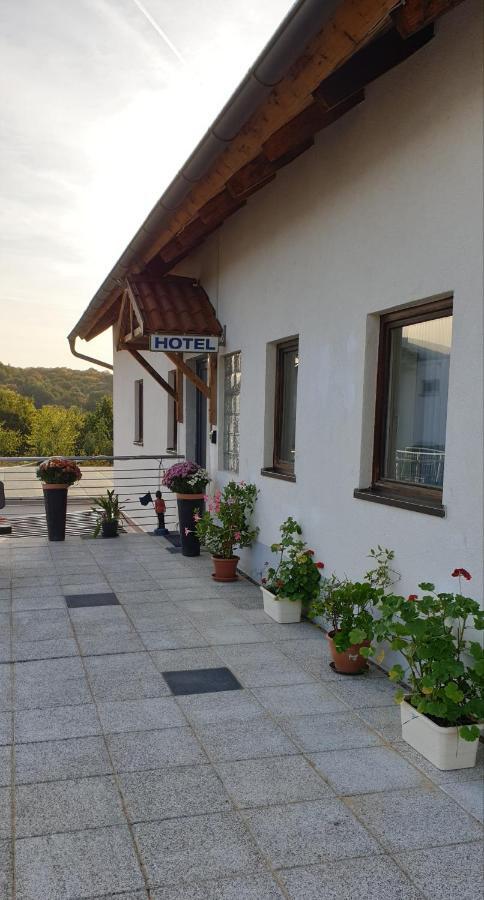 Mainstern Hotel Schonungen Екстериор снимка